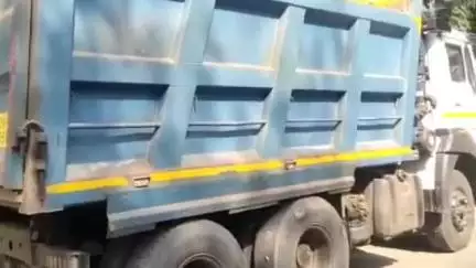 तुमसर: खापा चौक येथे रेतीची चोरटी वाहतूक करणारा टिप्पर पोलिसांनी पकडला, 40.48 लाखांचा मुद्देमाल जप्त