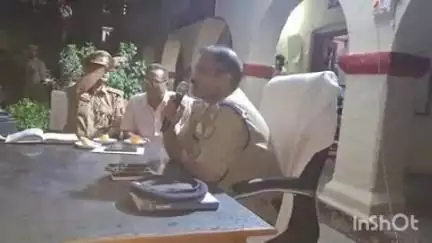 मड़ावरा: मडावरा के पुलिस थाना परिसर में ईद उल अजहा त्योहार के मद्देनजर आयोजित पीस कमेटी की बैठक