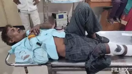 मुरैना: कटिबरी हनुमान जी मंदिर के पास मैक्स गाड़ी ने बाइक को मारी टक्कर, पिता-पुत्र घायल, ग्वालियर रेफर