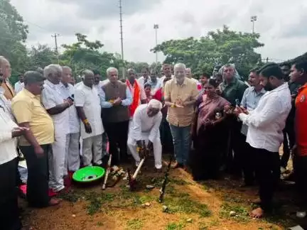 ಬ್ಯಾಡಗಿ: ಕದರಮಂಡಲಗಿ ಗ್ರಾಮ ಸೇರಿದಂತೆ ವಿವಿಧ ಗ್ರಾಮಗಳಲ್ಲಿ ಅಭಿವುದ್ದಿ ಕಾಮಗಾರಿಗೆ ಶಾಸಕ ಶಿವಣ್ಣನವರ ಚಾಲನೆ