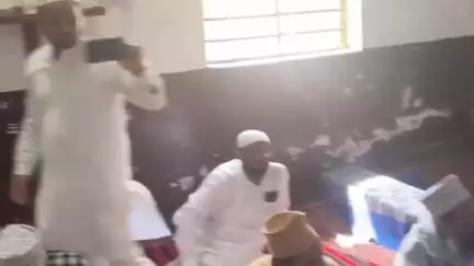 चास: सिवनडीह में तनजीम एहलेसुन्नत ने बैठक की, मुस्लिम शादियों में दहेज, रात्रि बारात और बैंड बाजे पर रोक लगाने का एलान किया