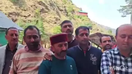 चौपाल: डूंडी माता मंदिर धबास में हामल उत्सव के आयोजन को लेकर बैठक का हुआ आयोजन, सभी कार्यकर्ता रहे मौजूद