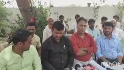 गढ़वा: ऊंचरी में मुस्लिम समाज ने प्रेस वार्ता की