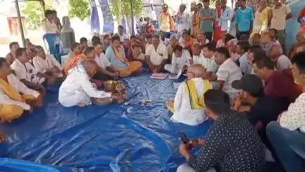 ବୌଦ୍ଧ ସଦର: ମାନେଶ୍ୱର ମହାଦେବଙ୍କ ମନ୍ଦିରରେ ଶିବ ପାର୍ବତୀଙ୍କ ଅଭିଷେକ ଓ କନ୍ୟା ସମର୍ପଣ ସହ ବିବାହୋତ୍ସବ ସମ୍ପନ୍ନ