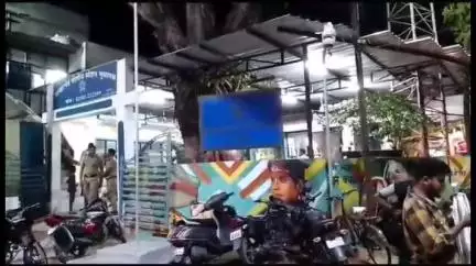 भुसावळ: खडका येथे वॉचमनच्या गळ्याला चाकू लावून ट्रॅक्टरच्या बॅटरीची चोरी, भुसावळ बाजारपेठ पोलिसांत गुन्हा दाखल
