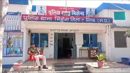 मिहोना: मिहोंना में शराब की दुकान पर दो लोगों ने कर्मचारी के साथ की मारपीट, शिकायत के आधार पर मामला दर्ज