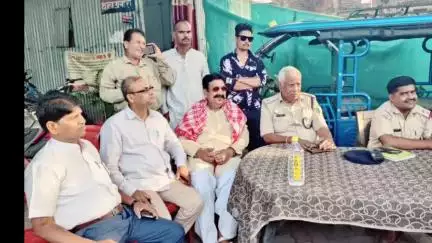हज़ारीबाग: बकरीद को लेकर लोहसिंघना थाना में शांति समिति की बैठक, सौहार्दपूर्ण वातावरण में त्योहार मनाने का संकल्प
