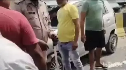 हर्रैया: महराजगंज ओवरब्रिज पर पिकअप से टकराई कार, कार चालक हुआ घायल