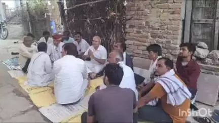 उनियारा: भीमगंज, नाहरा व हमीरपुरा में पहुंचे विधायक राजेंद्र गुर्जर ने मृतकों के परिजनों को बंधाया ढांढस