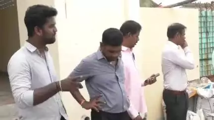 திருவொற்றியூர்: எண்ணூர் சத்தியவாணி முத்து நகரில் உள்ள கோத்தாரி தொழிற்சாலைகளில் கழிவுகள் வெளியேறியதால் தற்காலிகமாக உற்பத்தி நிறுத்தம்