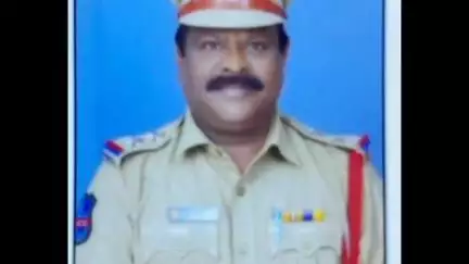 భూపాలపల్లి: జిల్లాకు చెందిన నలుగురు పోలీస్ అధికారులు సేవా పథకానికి ఎంపిక, అభినందించిన ఎస్పీ