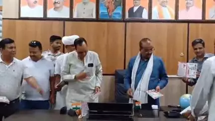 केकड़ी: केकड़ी में विधायक शत्रुघ्न गौतम ने बढ़ते कदम गोशाला संस्थान की आय-व्यय विवरणिका का विमोचन किया