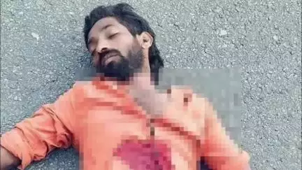 అనంతపల్లి వద్ద బైక్‌ను ఢీకొన్న మినీ వ్యాన్, ఒకరు మృతి