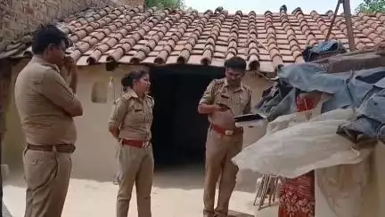 शाहजहांपुर: गांव चांदपुर में जलती चिता से हड्डियां बरामद, पुलिस जांच में जुटी