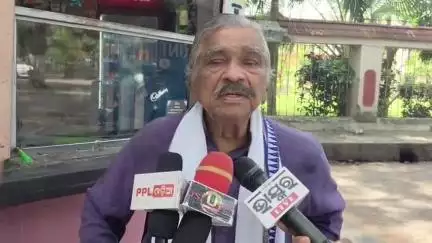 ଭୁବନେଶ୍ବର ମ୍ୟୁନିସିପାଲଟି କର୍ପୋରେସନ: ମାଷ୍ଟର କ୍ୟାଣ୍ଟିନ ନାମ ପରିବର୍ତନ ଏବଂ ଶୀତଳ ଷଷ୍ଠି ପ୍ରସଙ୍ଗରେ ଜୟଦେବ ଭବନ ଠାରେ ପ୍ରତିକ୍ରିୟା ରଖିଲେ ବରିଷ୍ଠ ନେତା ସୁରେଶ ରାଉତରାୟ