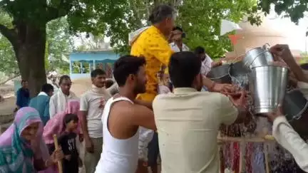 गौरिहार: रानीखेरा में शिवमहापुराण कथा के अंतिम दिन भव्य भंडारा, भक्तों-श्रद्धालुओं ने बढ़-चढ़कर लिया हिस्सा