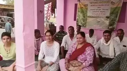 चिड़ावा: नहर सत्याग्रह आंदोलन के तहत लाल चौक पर 517वें दिन भी धरना जारी, गांव-ढाणियों में जनजागृति अभियान किया शुरू