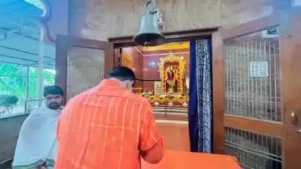 बदनापूर: शहरातील बालाजी मंदिर येथे गोवर्धन मथुरा केंद्र सक्षमीकरण अभियानाला आमदार नारायण कुचे यांनी लावणी उपस्थिती