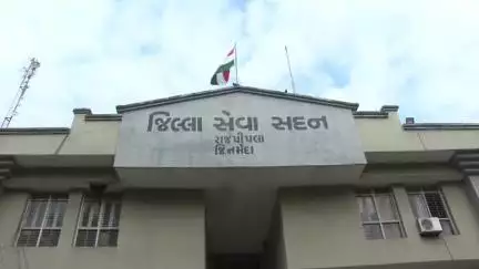 તિલકવાડા: તાલૂકા સહિત જિલ્લાના ખેડૂતો માટે ચોમાસુ સિઝન માટે ખાતર-દવાઓની ખરીદી સંદર્ભે ખેતીવાડી વિભાગ દ્વારા માર્ગદર્શન અપાયું