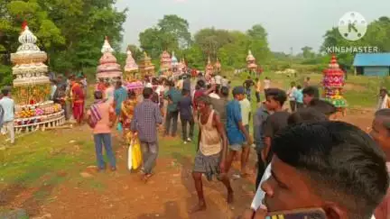 ରାସଗୋବିନ୍ଦପୁର: ବୋଧିମୁହାଁରେ ଆୟୋଜିତ ପ୍ରସିଦ୍ଧ ଉଡ଼ାପର୍ବରେ ହଜାର ହଜାର ଶ୍ରଦ୍ଧାଳୁଙ୍କ ଗହଣରେ ସାମିଲ ହେଲେ ନଗର ଉନ୍ନୟନ ମନ୍ତ୍ରୀ ଡ.କୃଷ୍ଣଚନ୍ଦ୍ର ମହାପାତ୍ର