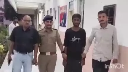 ભેસ્તાન પોલીસ સ્ટેશનમાં નોંધેલ મોબાઈલ ચોરીના ગુના નો ભેદ ઉકેલી કાઢ્યો, આરોપીના ચંડાલ ચોકડી પાસેથી પકડી પાડ્યો