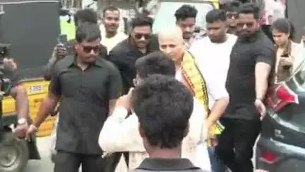 ପୁରୀ ମ୍ୟୁନିସିପାଲଟି: ପୁରୀ ସ୍ୱର୍ଗଦ୍ଵାର ସମୁଦ୍ର ଠାରେ ପିତା ଉତ୍ତମମହାନ୍ତି ଙ୍କ ଅସ୍ଥି ବିସର୍ଜନ ସହ ଶ୍ରାଦ୍ଧ ପ୍ରଦାନ କଲେ ଅଭିନେତା ବାବୁସାନ ମହାନ୍ତି l