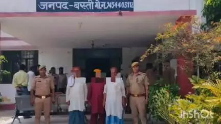 हर्रैया: हर्रैया पुलिस ने पशुक्रूरता के मामले में 3 अभियुक्तों को बरगदवा माफी के पास से गिरफ्तार, 11 पशुओं को DCM से बरामद किया