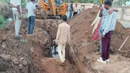 વાઘોડિયા: માડોધર સોસાયટી વિસ્તારના ગટરના દૂષિત પાણીવરસાદી કાસમાં ઠાલાવાના બદલે પાઇપ નાળા દ્વારા નિકાલ #jansamsaya
