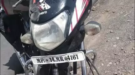 मनासा: मनासा-मंदसौर मार्ग पर अज्ञात वाहन ने मोटरसाइकिल सवार को टक्कर मारी, व्यक्ति गंभीर घायल, चालक फरार