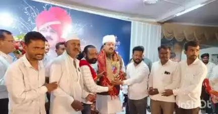 औसा: औसा तालुक्यातील उटी बुद्रुक  गावकऱ्यांनी केला आ.रमेश कराड यांचा वाढदिवसानिमित्त सत्कार