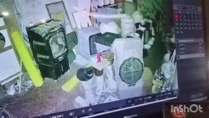 आगरा: कंचनपुर धनौली हार्डवेयर की दुकान में चोरी की वारदात को दिया अंजाम, सीसीटीवी में कैद हुई घटना