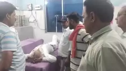 कूदरा में जीटी रोड पार करने के क्रम में पिकअप वाहन की चपेट में आने से एक गंभीर जख्मी प्राथमिक उपचार के बाद किया गया रेफर