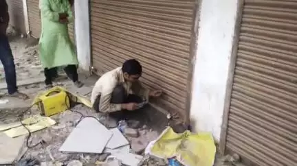 देवसर: कलेक्टर द्वारा सील दुकानों में ताला तोड़कर कब्जे की कोशिश, प्रशासन ने फिर सील की दुकानें