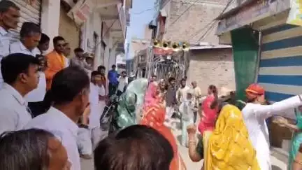 प्रतापगढ़: कुमावत समाज ने अरनोद में राधा कृष्ण मंदिर की दूसरी वर्षगांठ धूमधाम से मनाई, निकली भव्य रथ यात्रा