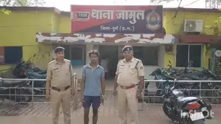 धमधा: दुर्ग जिले के अलग-अलग स्थानों पर तोड़फोड़ और चोरी के प्रयास में आरोपी को पुलिस ने घासीदास नगर से किया गिरफ्तार