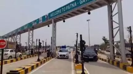 मखदुमपुर: कोहरा गांव के समीप एनएच 22 पर टोल प्लाजा की शुरुआत हुई
