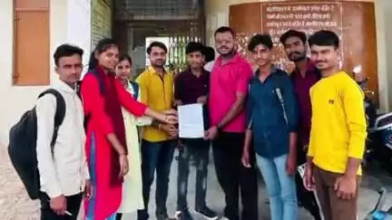 सिलवानी: पी.जी. महाविद्यालय सिलवानी के भूगोल विद्यार्थियों ने प्रायोगिक परीक्षा में अनियमितताओं को लेकर अभाविप को सौंपा आवेदन