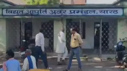 सारठ: CPI नेता पशुपति कोल का बिजली विभाग के AE पर अवैध उगाही का आरोप, सड़क पर उतरने की धमकी, AE ने कहा- आरोप निराधार