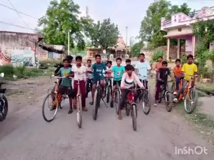 गनाेड़ा: बड़लिया में 'संडे ऑन साइकिल' अभियान के तहत फिटनेस जागरूकता रैली का हुआ आयोजन