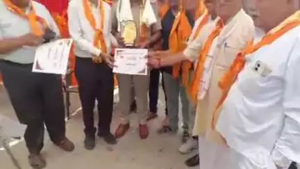 मावली: भींडर में भारत विकास परिषद द्वारा आयोजित शिविर में 198 यूनिट रक्तदान, थानाधिकारी सहित जनप्रतिनिधियों ने भी किया रक्तदान