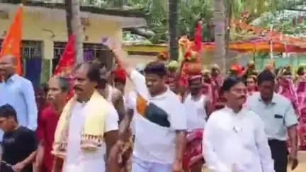 ଆସିକା: ଦାସନାପଲ୍ଲୀରେ ହନୁମାନ ମନ୍ଦିର ପ୍ରତିଷ୍ଠା ନିମନ୍ତେ କଳସ ଯାତ୍ରା ଓ ବିଗ୍ରହ ପରିକ୍ରମା ଅନୁଷ୍ଠିତ, ଗ୍ରାମରେ ଭକ୍ତି ମୟ ପରିବେଶ