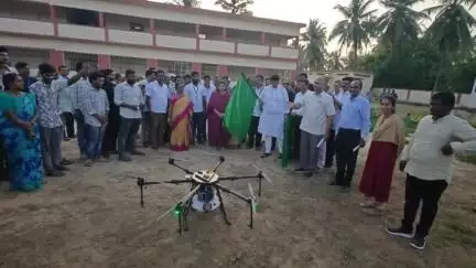 ఉండి: పాలకోడేరులో రైతులకు సబ్సిడీ కిసాన్ డ్రోన్ లు పంపిణీ చేసిన డిప్యూటీ స్పీకర్ రఘురామకృష్ణం రాజు