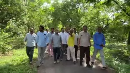 વડોદરા ઉત્તર: વિશ્વ પર્યાવરણ દિવસ નિમિત્તે ગોત્રી સ્થિત ના વિસ્તાર માં વૃક્ષારોપણ નું આયોજન કરવામાં આવ્યુ
