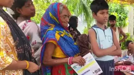 बिहटा: सहवाजपुरा गांव में समाजसेवियों द्वारा मुफ्त स्वास्थ्य शिविर का आयोजन