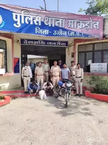 तराना: माकड़ोन पुलिस ने दो अपराधियों को अवैध जहरीली शराब के साथ किया गिरफ्तार