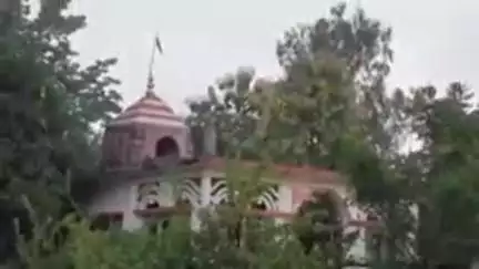 मानपुर: मानपुर के रोहनिया स्थित प्राचीन मंदिर में मां ज्वालामुखी की आरती, भक्तों ने खुशहाली के लिए की विनती
