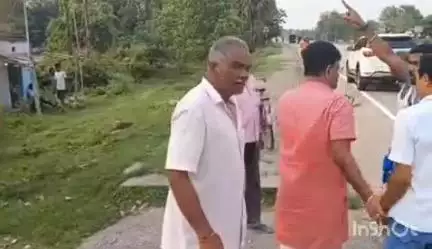 चास: बोकारो के कालापत्थर में ज़मीन विवाद, दो पक्ष आमने-सामने, हाथापाई का वीडियो वायरल