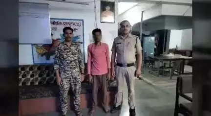 नौगांव: छात्रा अपहरण में शामिल ₹10000 का इनामी आरोपी पुलिस द्वारा गिरफ्तार, मुख्य आरोपी की तलाश जारी