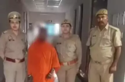 गोरखपुर: गोरखनाथ पुलिस ने चोरी के आरोप में एक महिला अभियुक्त को किया गिरफ्तार, एक चैन की बरामद