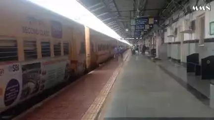 वर्धा: सेवाग्राम येथून बेंगलुरू व ग्वालियर ला जाण्यासाठी ग्वालियर वर्धा येथून पुणे जाण्यासाठी रिवा-गोंदिया-पुणे ही नवीन रेल्वे